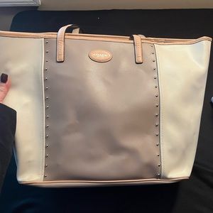 Coach large tote. Great color in excellent condition